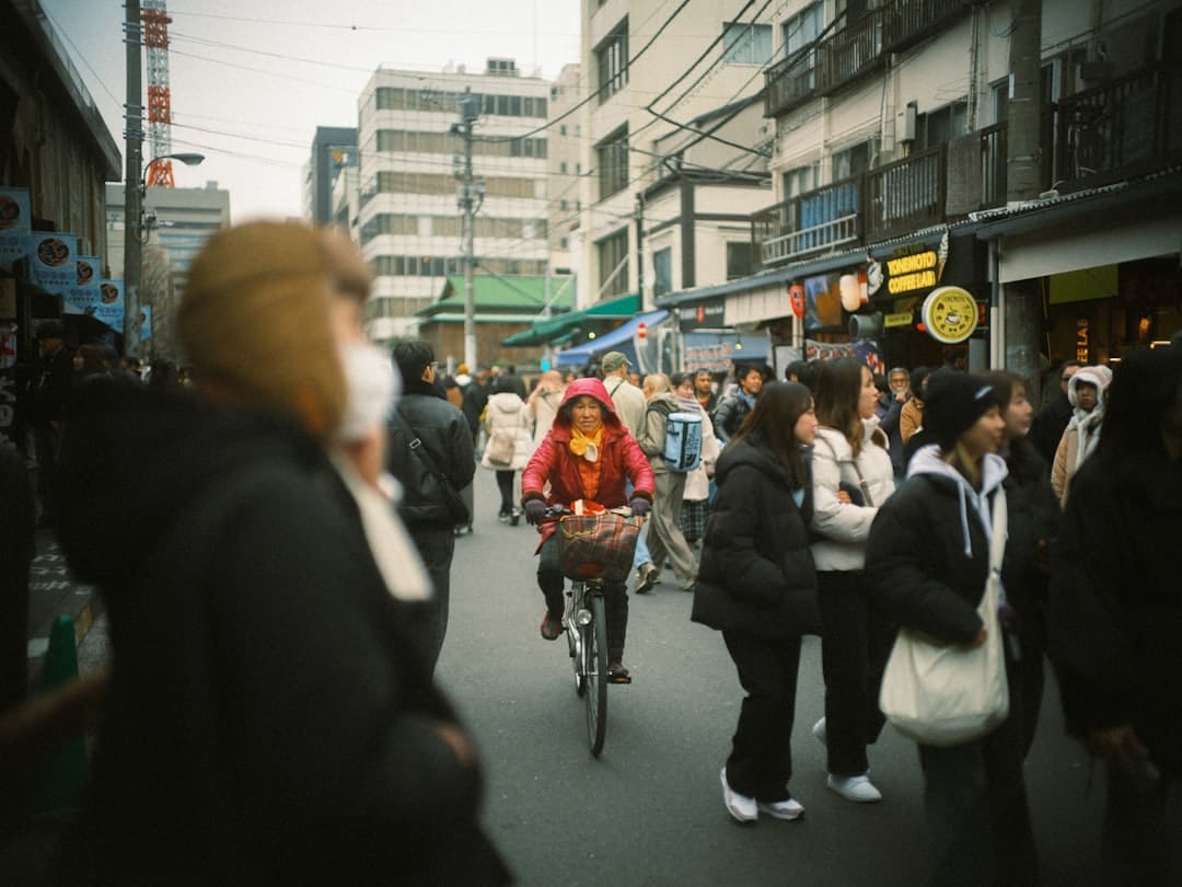 一路唱到晚上11点50分乌鲁木齐成为《飞行日》有史以来最晚完毕的演唱会